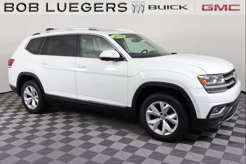 Pure White 2018 Volkswagen Atlas 3.6L SEL Premium