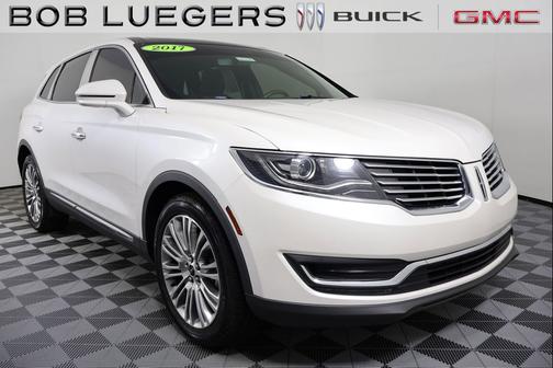 White Platinum Metallic Tri-Coat 2017 Lincoln MKX Reserve