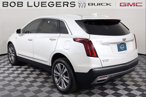 Crystal White Tricoat 2020 Cadillac XT5 Premium Luxury