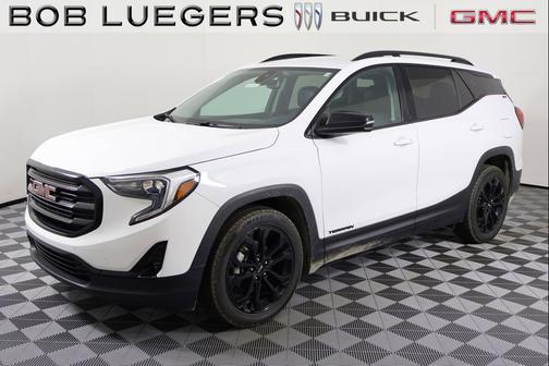 White 2021 GMC Terrain SLT
