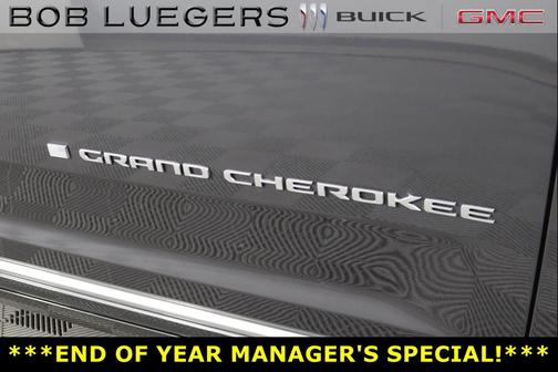 2022 Jeep Grand Cherokee Summit