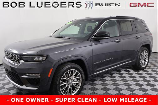 2022 Jeep Grand Cherokee Summit