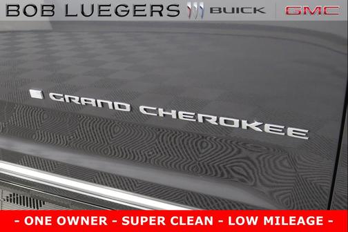 2022 Jeep Grand Cherokee Summit