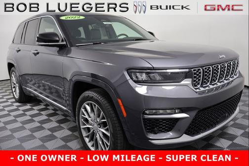 2022 Jeep Grand Cherokee Summit
