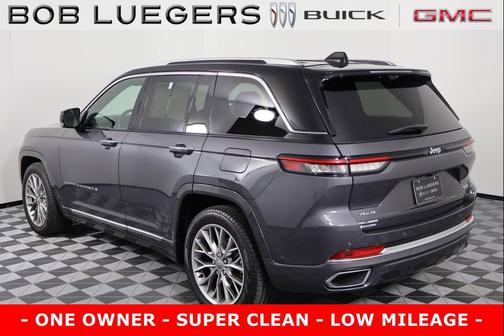 2022 Jeep Grand Cherokee Summit