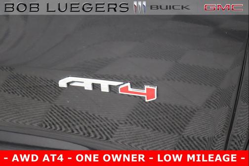 2024 GMC Acadia AWD AT4