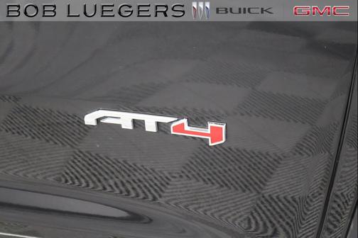 2024 GMC Acadia AWD AT4