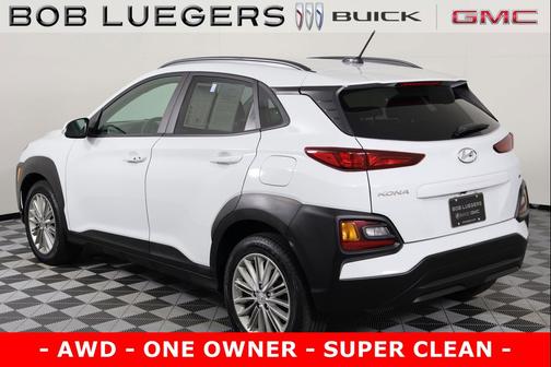 2021 Hyundai KONA SEL