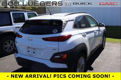 2021 Hyundai KONA SEL