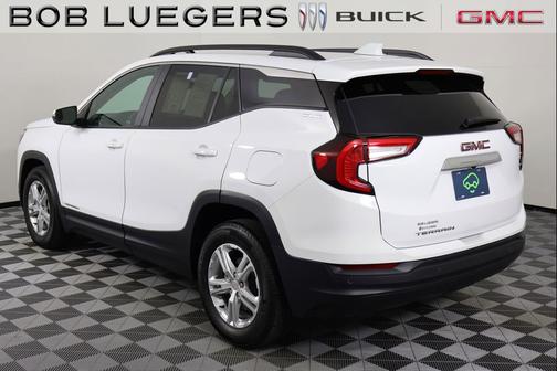 Summit White 2024 GMC Terrain SLE