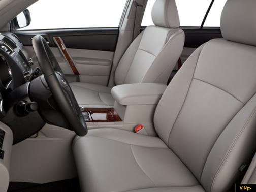 Blizzard Pearl 2013 Toyota Highlander SE