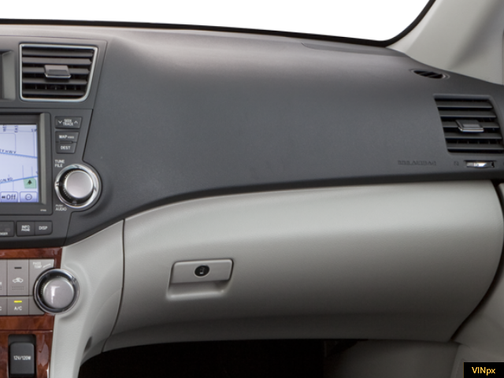 Blizzard Pearl 2013 Toyota Highlander SE