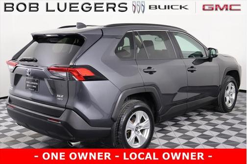 2020 Toyota RAV4 XLE