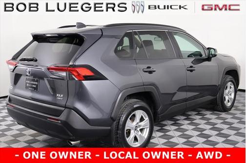 2020 Toyota RAV4 XLE
