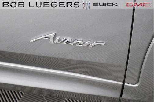 Moonstone Gray Metallic 2026 Buick Envista Avenir FWD
