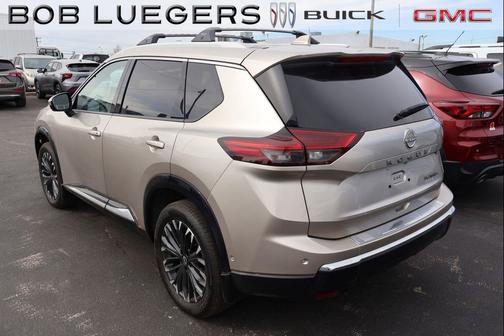 2025 Nissan Rogue Platinum