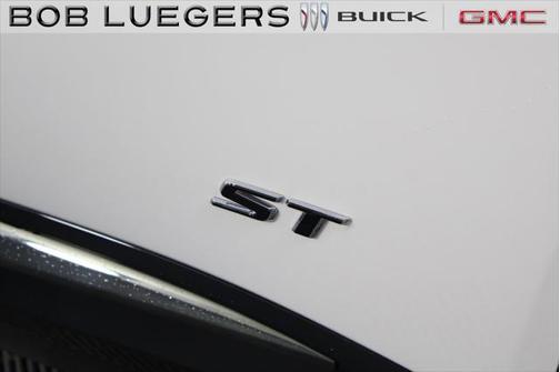 2025 Buick Envision Sport Touring AWD