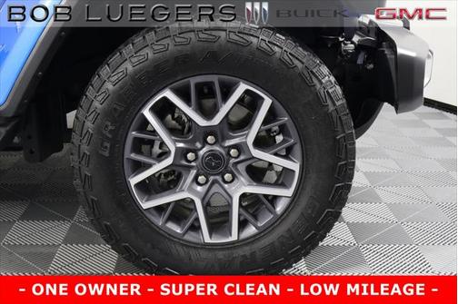 2024 Jeep Wrangler 4-Door Sahara 4x4