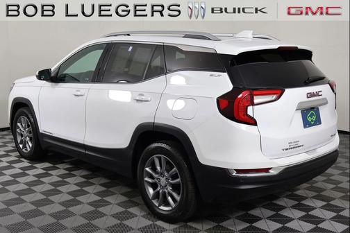 Summit White 2022 GMC Terrain SLT