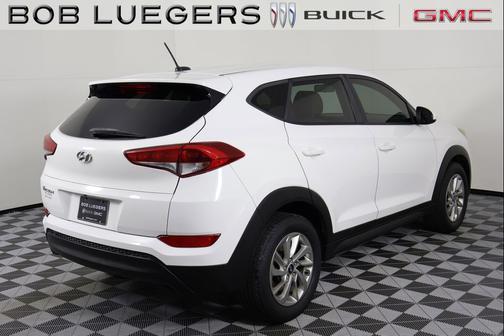 2016 Hyundai TUCSON SE