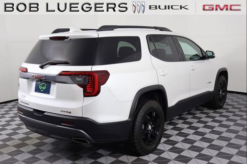 2023 GMC Acadia AWD AT4