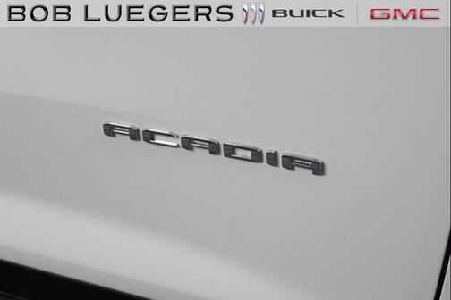 2025 GMC Acadia FWD Elevation