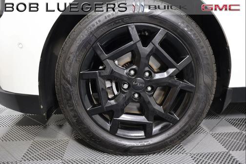 Snow White Pearl 2025 Kia Carnival SX Prestige