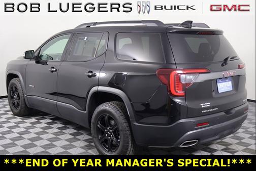 2023 GMC Acadia AWD AT4
