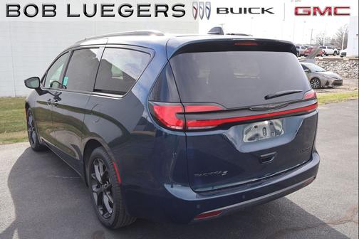 2025 Chrysler Pacifica Limited