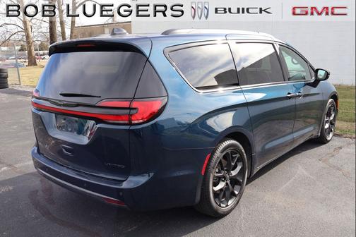 2025 Chrysler Pacifica Limited