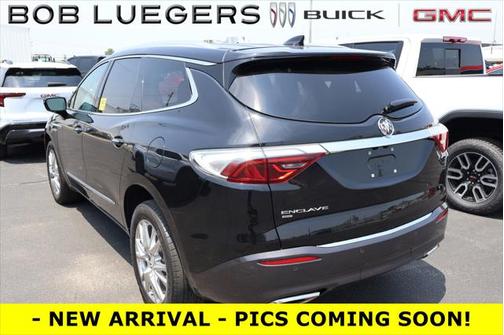 2022 Buick Enclave AWD Essence