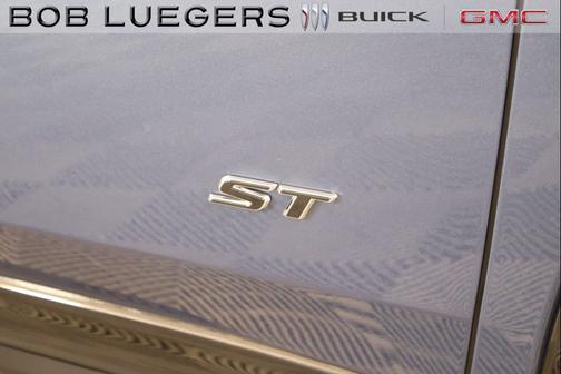 Ocean Blue Metallic 2026 Buick Envista Sport Touring FWD