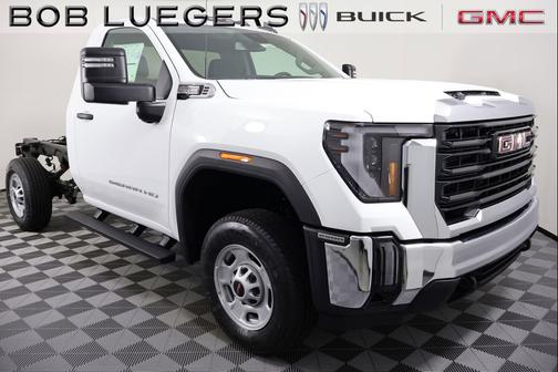 Summit White 2026 GMC Sierra 2500 Pro
