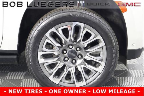 2023 GMC Yukon XL Denali Ultimate