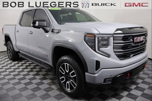 2025 GMC Sierra 1500 AT4