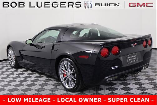 2005 Chevrolet Corvette Base