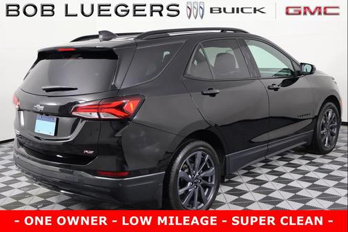 Mosaic Black Metallic 2022 Chevrolet Equinox FWD RS