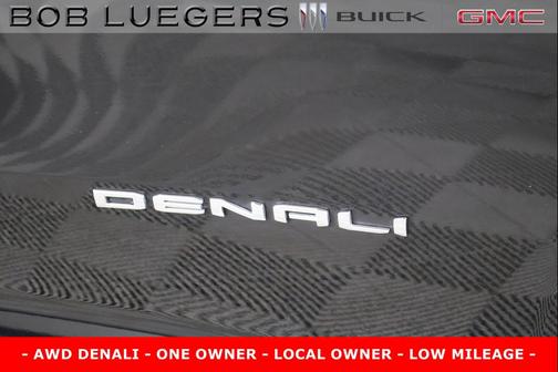 2024 GMC Acadia Denali