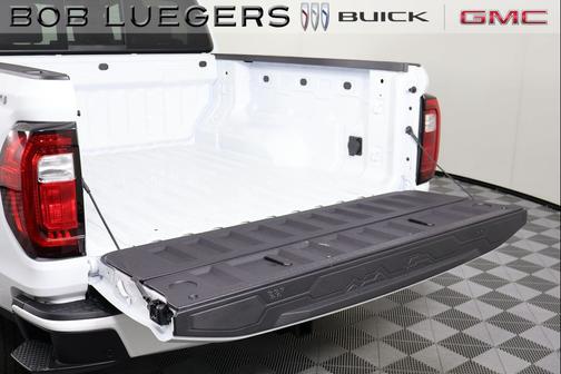 Summit White 2026 GMC Canyon Elevation