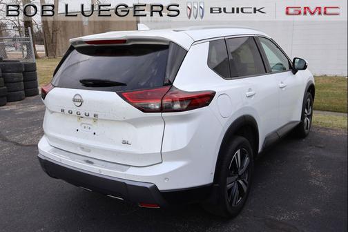 2024 Nissan Rogue SL