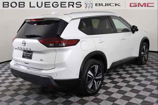 2024 Nissan Rogue SL