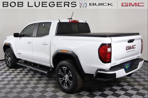 2024 GMC Canyon AT4