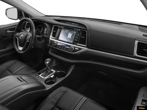 Midnight Black Metallic 2019 Toyota Highlander SE