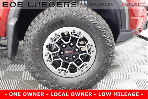 2023 GMC Canyon AT4X