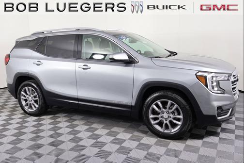 Sterling Metallic 2024 GMC Terrain SLT