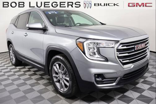 Sterling Metallic 2024 GMC Terrain SLT