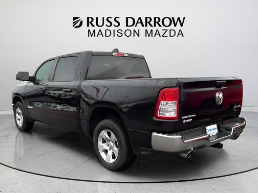 Diamond Black Crystal Pearlcoat 2023 RAM 1500 Big Horn/Lone Star