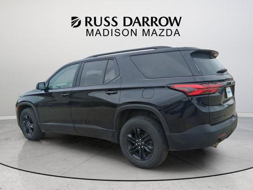 Mosaic Black Metallic 2022 Chevrolet Traverse LS