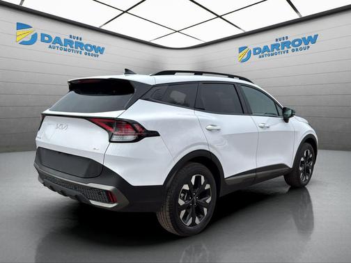 Glacial White Pearl 2023 Kia Sportage X-Line