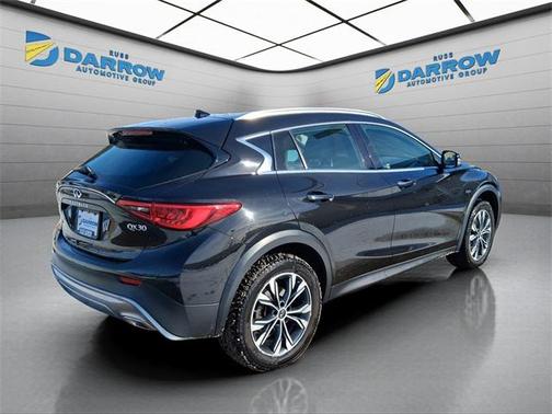 2018 INFINITI QX30 Premium